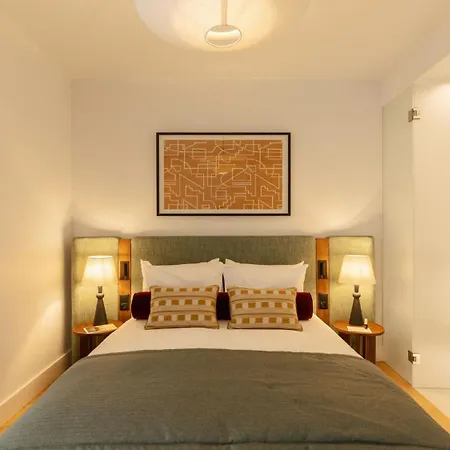 Ando Living - Fanqueiros House 아파트