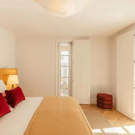 Ando Living - Fanqueiros House Apartment