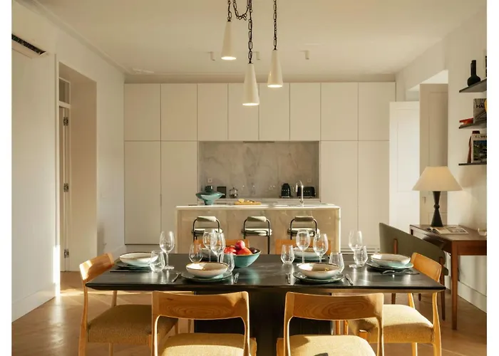 Ando Living - Fanqueiros House